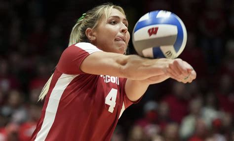 nude volleyball wisconsin|UWPD investigating sharing of sensitive photos, video of。